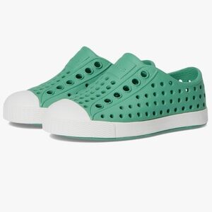 Native Kids Bright Green Water Shoes